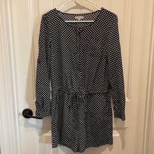 Black and white print long sleeve romper